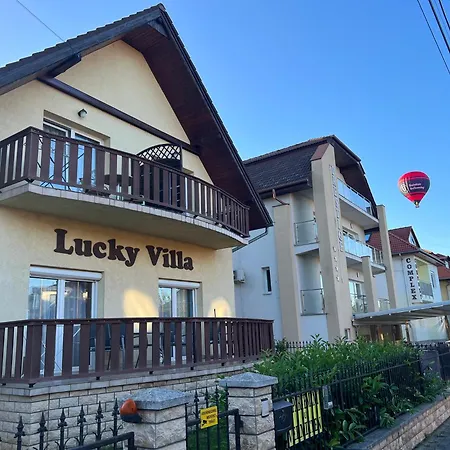 Lucky Aparthotel *