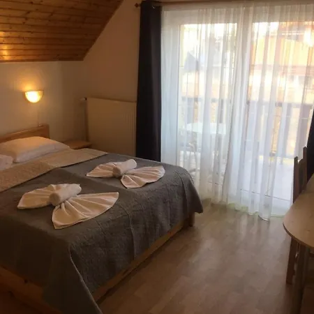 Lucky Aparthotel *