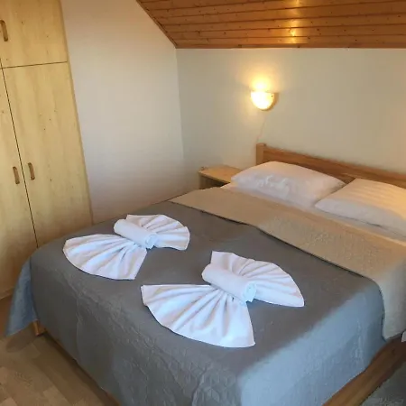 Aparthotel Lucky Heviz
