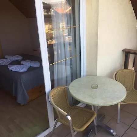 Aparthotel Lucky Heviz